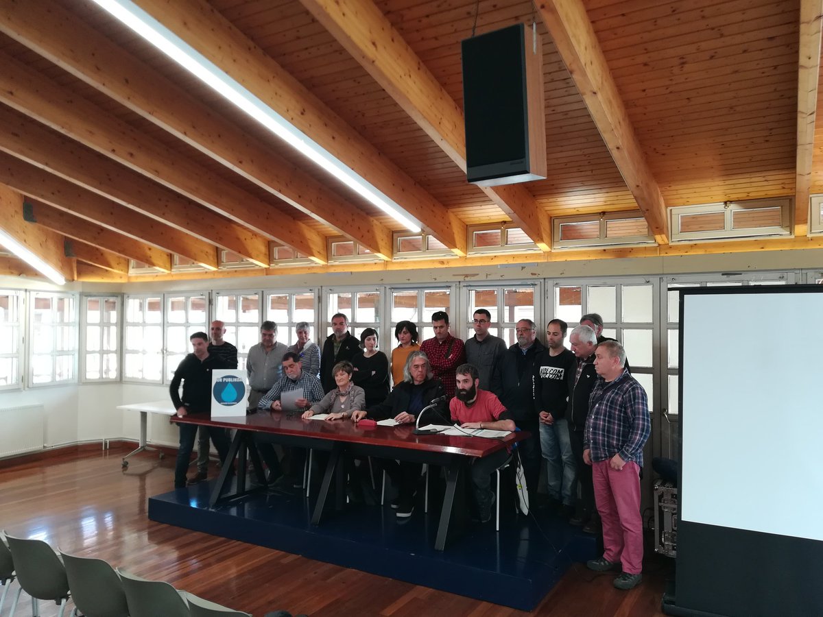 Bizkaian ere uraren kudeaketa publiko, sozial, demokratiko eta jasangarriaren alde