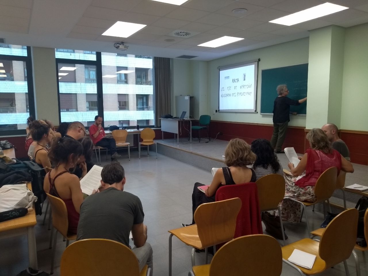 Memoria zabaldu gure arrazakeriaren erroekin topo egiteko