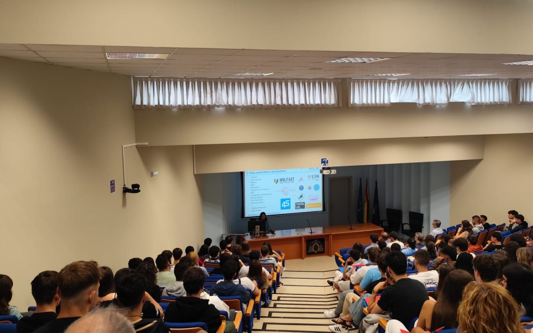 ISF Asturias en el recibimiento al nuevo alumnado de la Escuela Politécnica de Ingeniería de Gijón