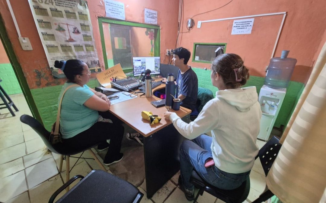 La voz que une al barrio: nuestra experiencia en la radio comunitaria Tape Pyahu, en Paraguay