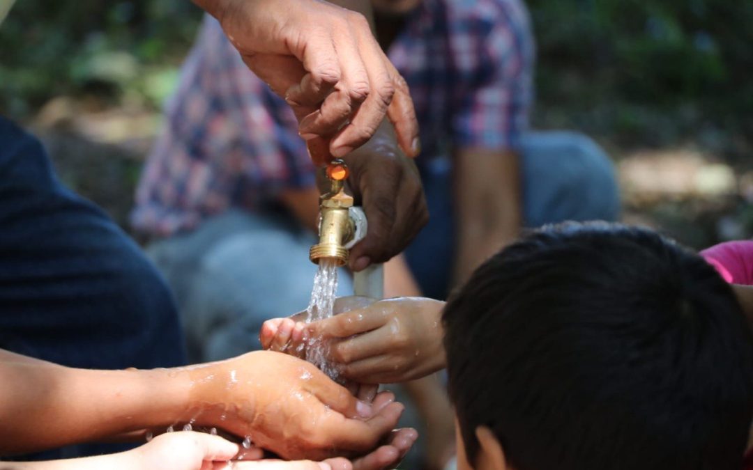 Inauguración del sistema de agua y saneamiento en la comunidad de Tres Piedras, Honduras