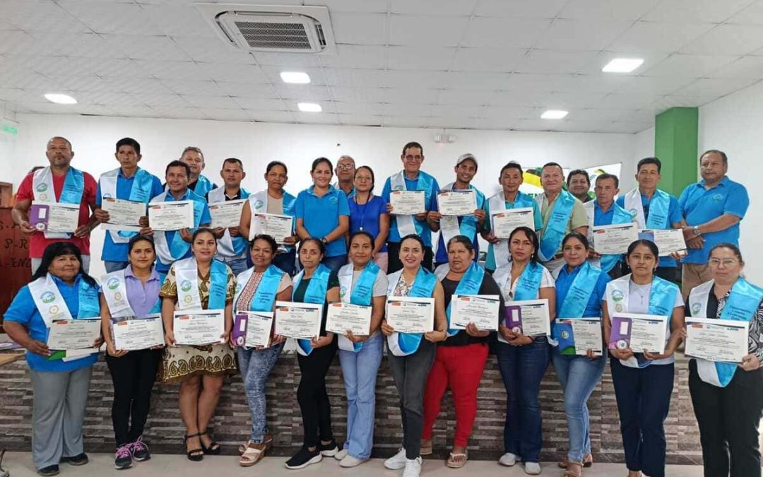 Liderazgos que transforman: graduación simbólica de liderazgos comunitarios en la Amazonía norte de Ecuador